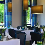 Plaza 3*