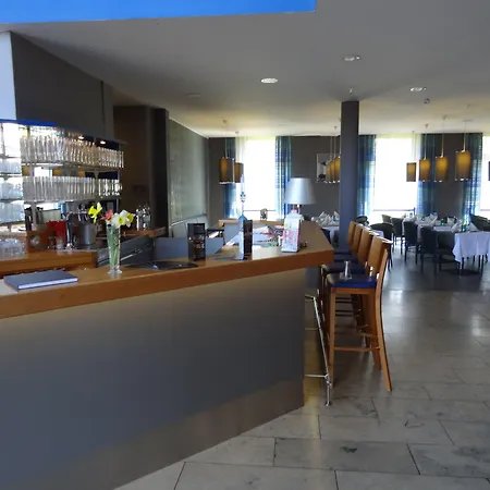 Plaza Hotel 3*