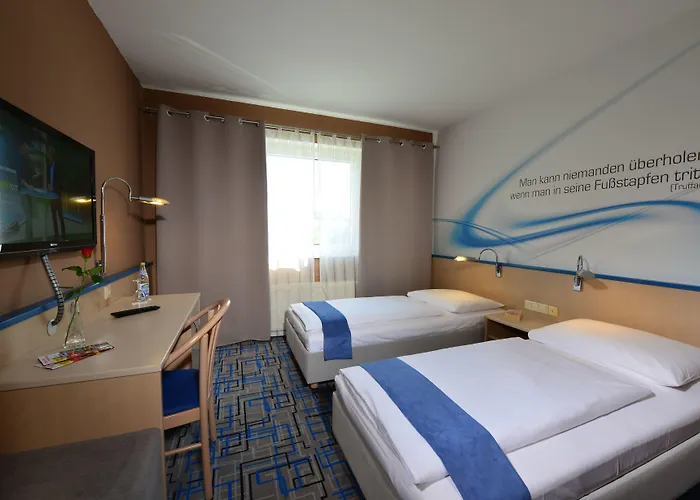 Plaza Hotel 3*