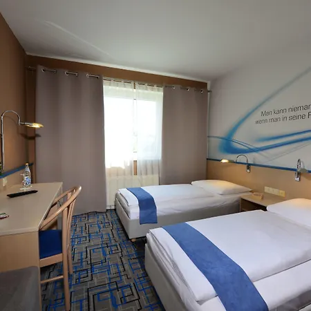Plaza Hotel 3*